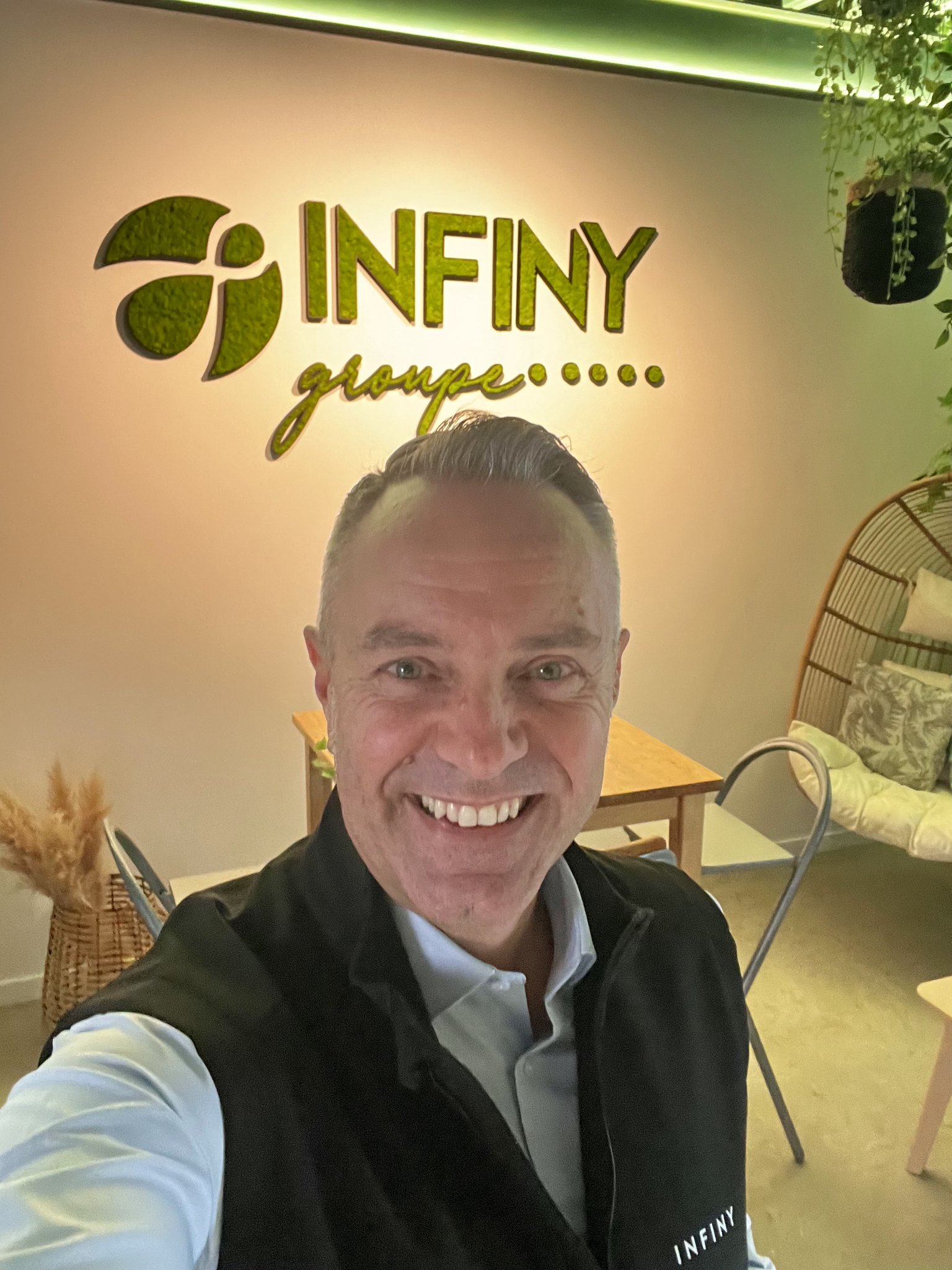Jean-Luc Lemoine, dirigeant d'INFINY Groupe